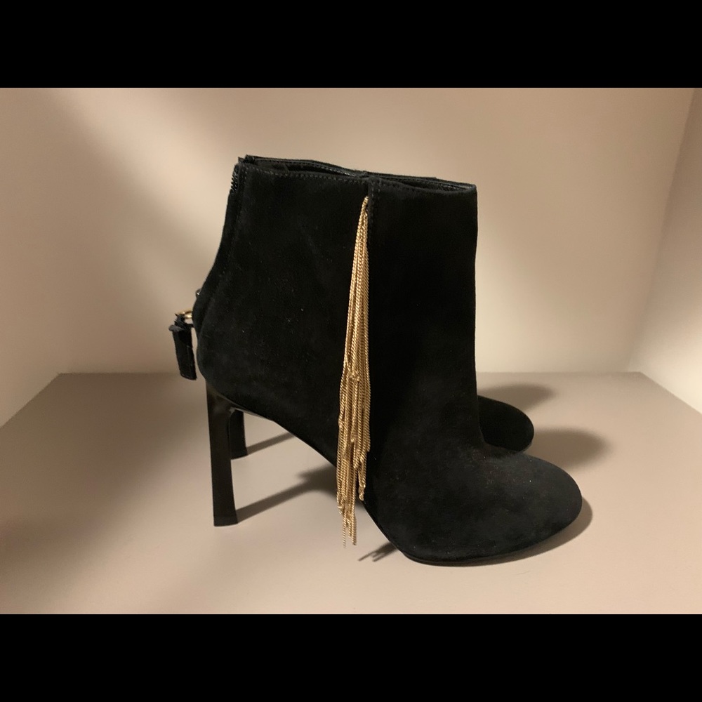 Nine West booties. NEW